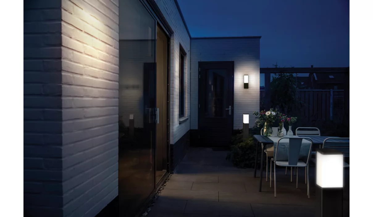 58168 PHILIPS Yolo Wall Lantern Black 9W - Image 3